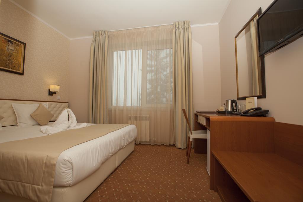 Family Hotel Saint George Bistritsa  Номер фото